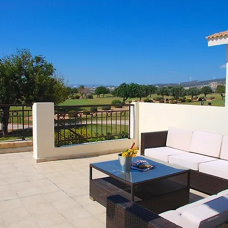 Villa 3 Bedroom Omodos With Private Pool, Aphrodite Hills