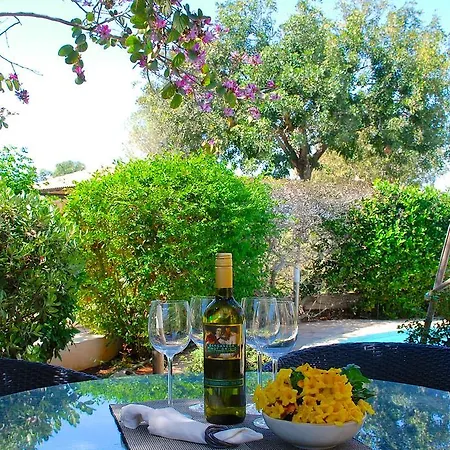 3 Bedroom Omodos With Private Pool, Aphrodite Hills Βίλα