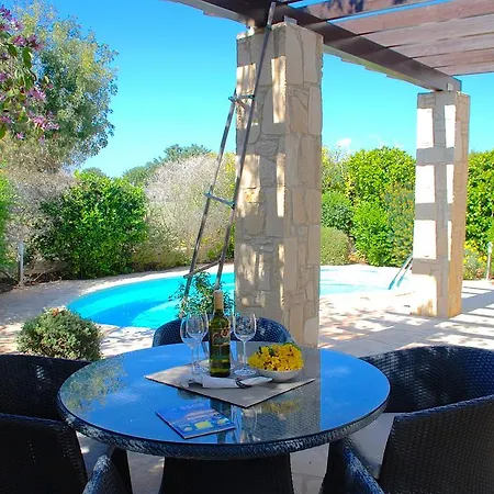 3 Bedroom Omodos With Private Pool, Aphrodite Hills Villa