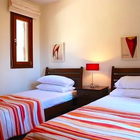 Βίλα 3 Bedroom Omodos With Private Pool, Aphrodite Hills *