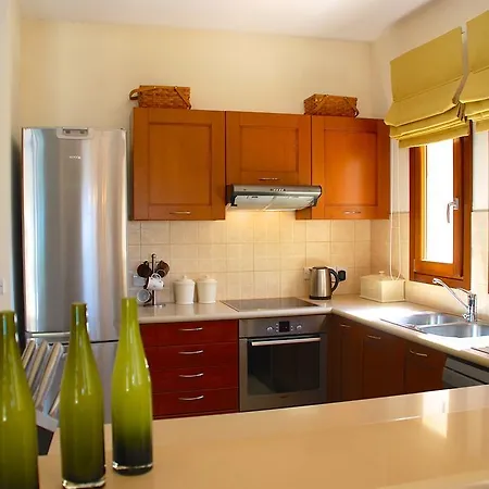 3 Bedroom Omodos With Private Pool, Aphrodite Hills * Κούκλια