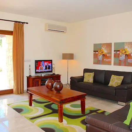 3 Bedroom Omodos With Private Pool, Aphrodite Hills * Κούκλια