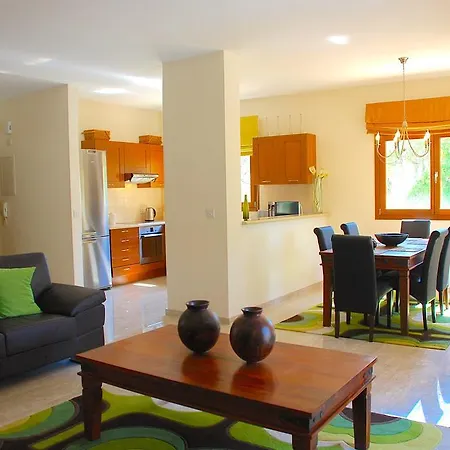3 Bedroom Omodos With Private Pool, Aphrodite Hills * Kouklia