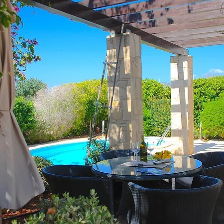 Βίλα 3 Bedroom Omodos With Private Pool, Aphrodite Hills *